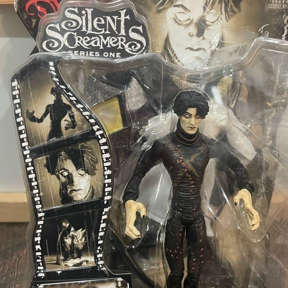 Silent Creamers Dr. Caligan Series One - Picture 3 of 4